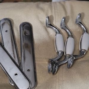 3, "3" inch white w/ chrome cupboard pulls with chrome backplates